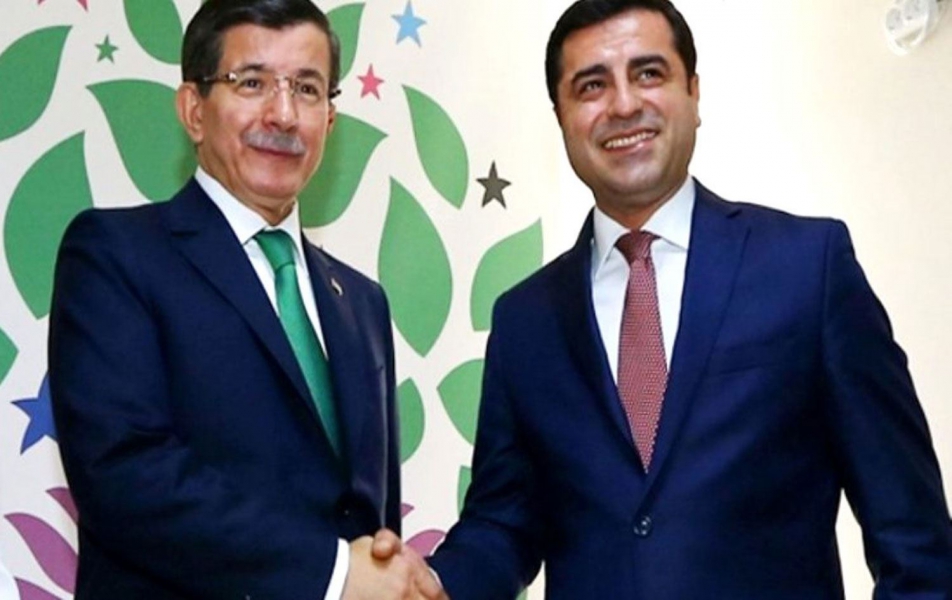 Gelecek Partisi'nden Demirtaş'ın "Demokrasi İttifakı" çağrısına yanıt
