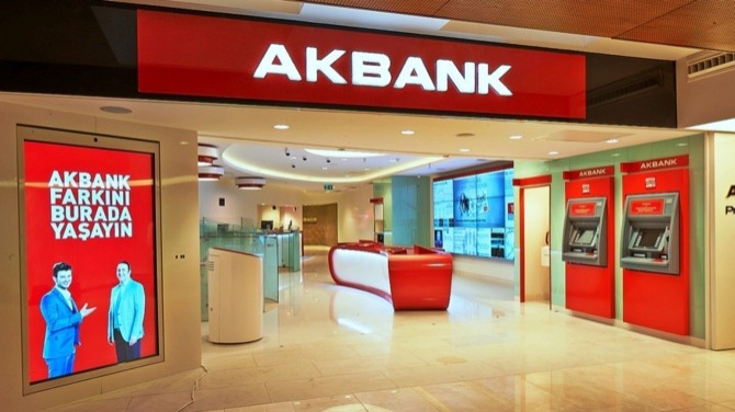 Akbank, uluslararası piyasalardan 700 milyon dolar borç aldı