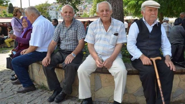 Türkiye, OECD ülkeleri arasında emeklilik süresi en kısa olan beşinci ülke