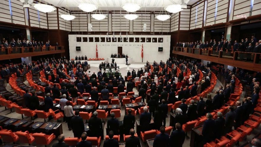 Güvenlik soruşturması teklifi değişti: Öğretmenler kapsama alındı, akrabalar yetki dışına çıkartıldı