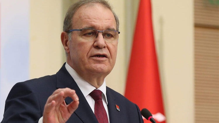 Öztrak: CHP bu ülkede ne zaman iktidara yürüse, önü darbelerle kesildi