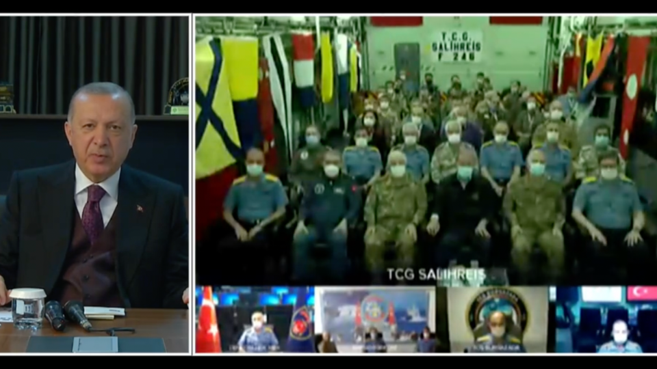 Erdoğan: TSK, içindeki hainlerden temizlendikçe başarıya başarıya koşuyor