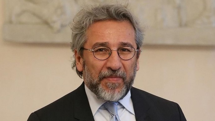 Can Dündar hakkında kırmızı bülten çıkarıldı