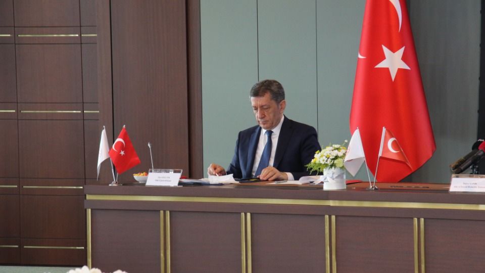 Ziya Selçuk: 'Çocuk işçiliğine' dair sorunlar, nitelikli eğitimle çözülebilir