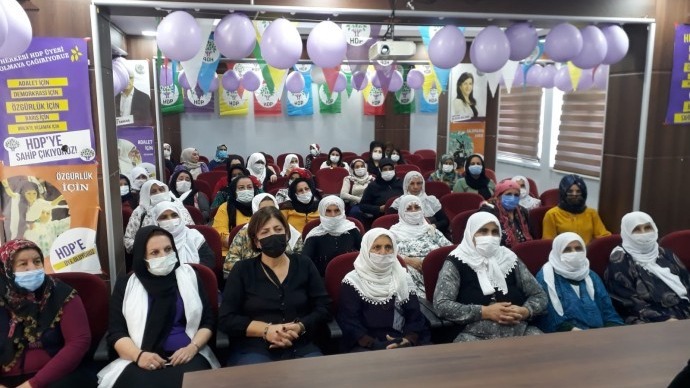 ‘Kadının öncü rolü engellenmek isteniyor’