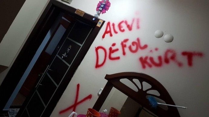 Irkçı yazılama Meclis gündeminde