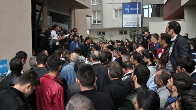 DİSK-AR: İşsizlikte patlama yaşandı
