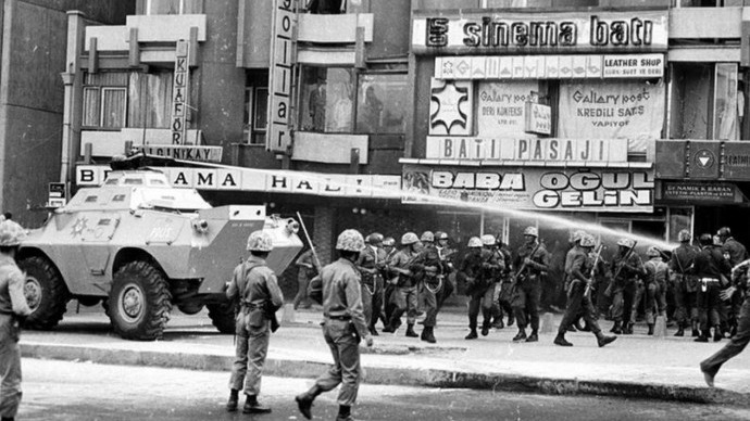 DİSK: Neoliberal politikaların ürünü 12 Eylül darbesi devam ediyor