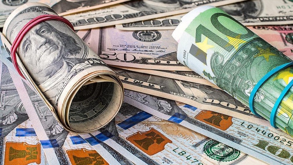 Merkez Bankası'nın hamlesi doları tırmanışa geçirdi