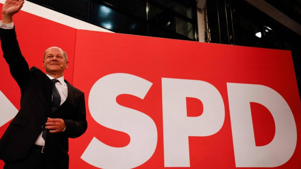 Almanya'da seçimin kazananı Sosyal Demokrat Parti oldu
