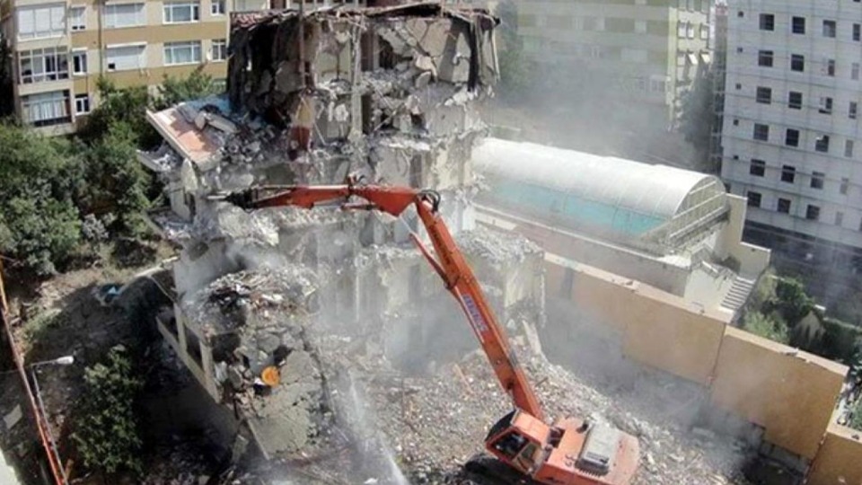 Bina yıkımlarına yasal düzenleme geldi