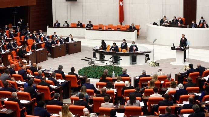 2022 bütçesi Meclis’e sunuldu: Savunma bütçesi yüzde 30 arttı