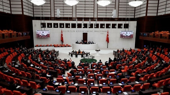Toplantı yeter sayısı olmadığı için 'Azerbaycan Tezkeresi' yarın görüşülecek