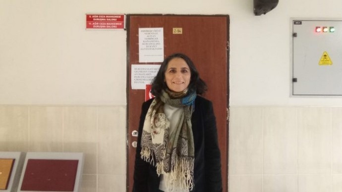 Gazeteci Evren’in yurt dışı yasağı kaldırılmadı
